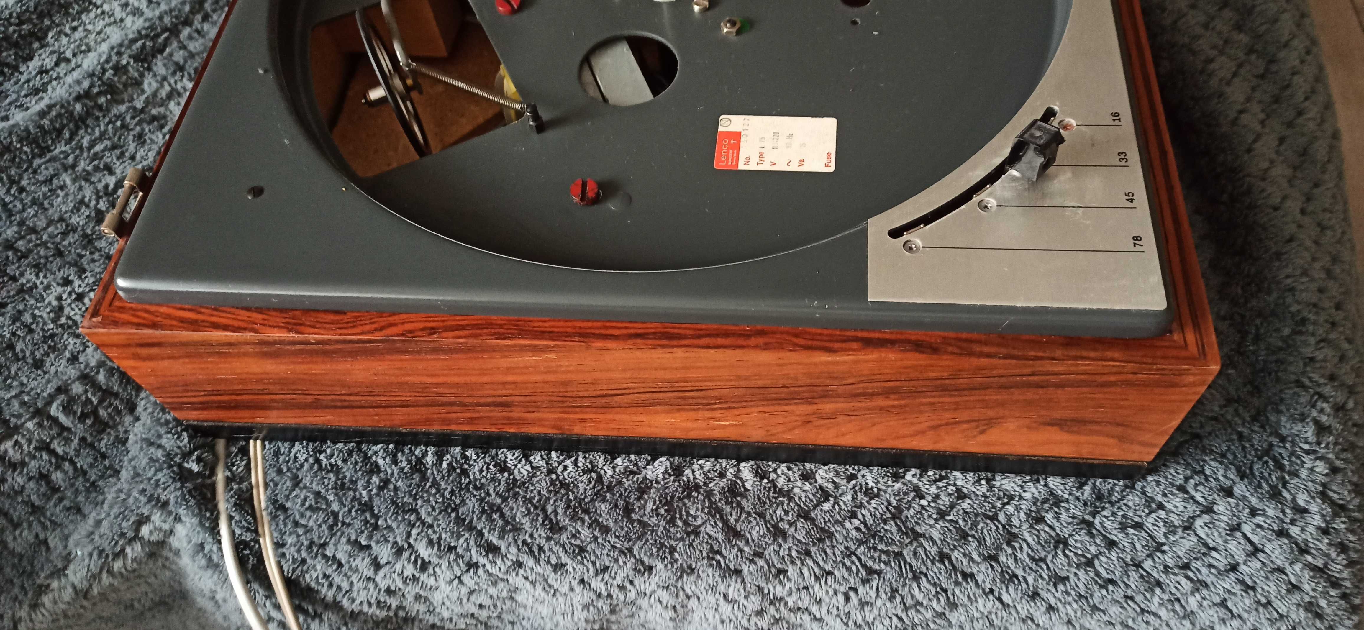 Gramofon Lenco L75