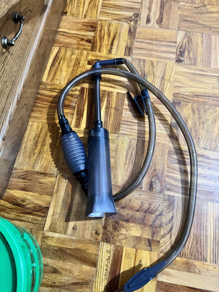 Vendo aquario de 60L com kit completo