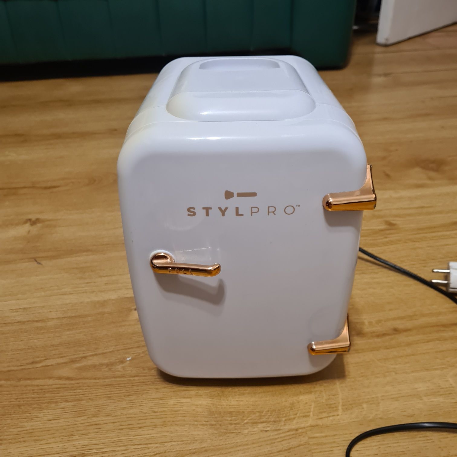 Lodówka StylPro 4L Beauty Fridge