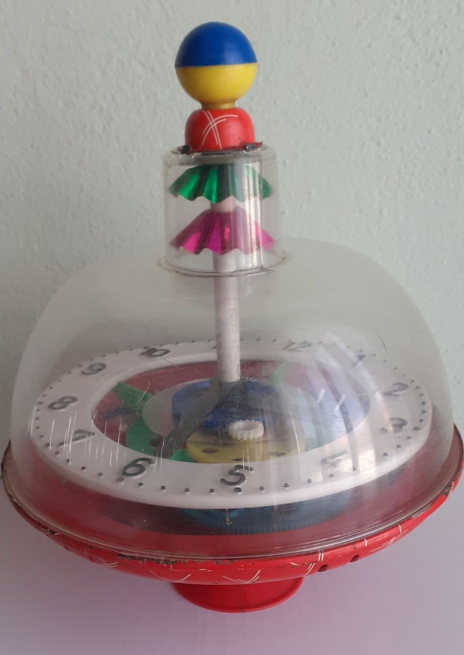 Brinquedo antigo.  Japonês ou alemão.
