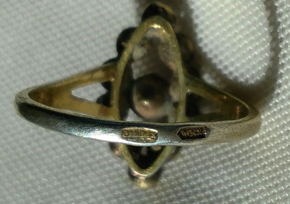 Винтажное кольцо с камнями серебро 875