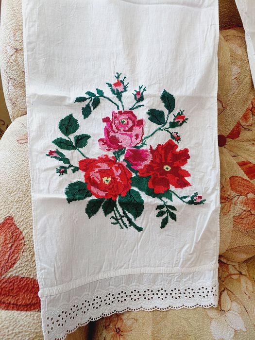 Рушник український з дуже гарною ручною вишивкою