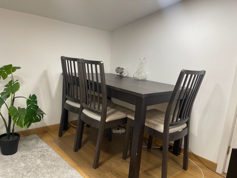 Mesa Ikea 4 lugares + cadeiras