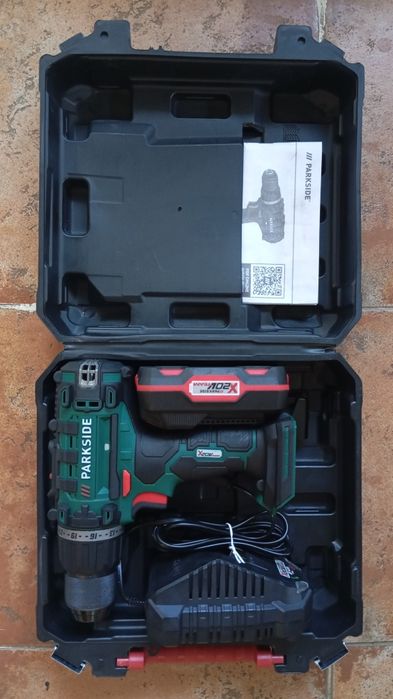 Aparafusadora Parkside 20V com bateria e carregador