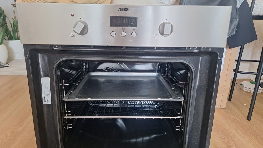 Forno Zanussi 60cm x 55cm