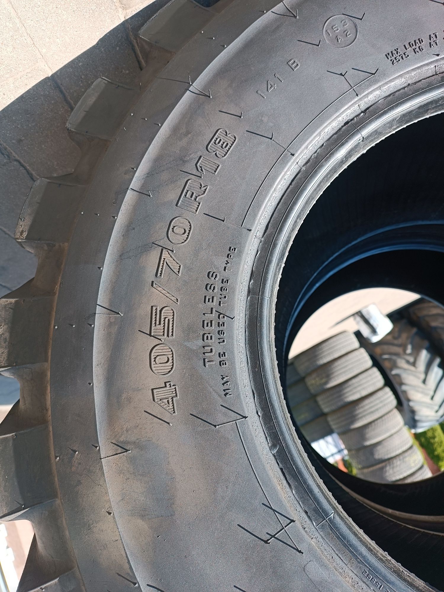 405/70R18 Firestone Utility Duraforce