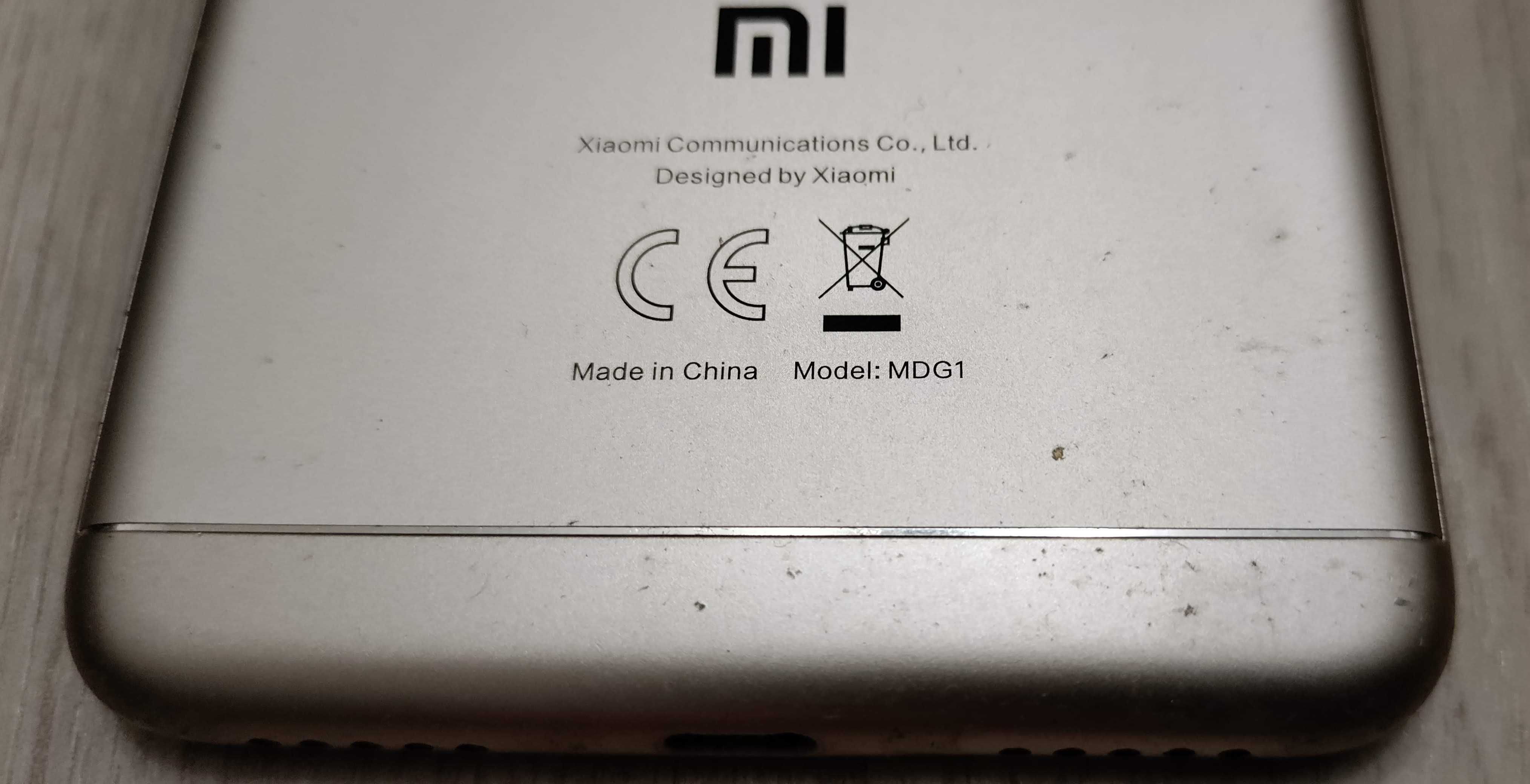 Телефон на запчастини Xiaomi Mi A3 4/128GB та Xiaomi Redmi 5 4/64GB