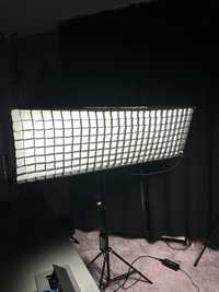 Godox FL150R 30x120cm + Softbox z gridem