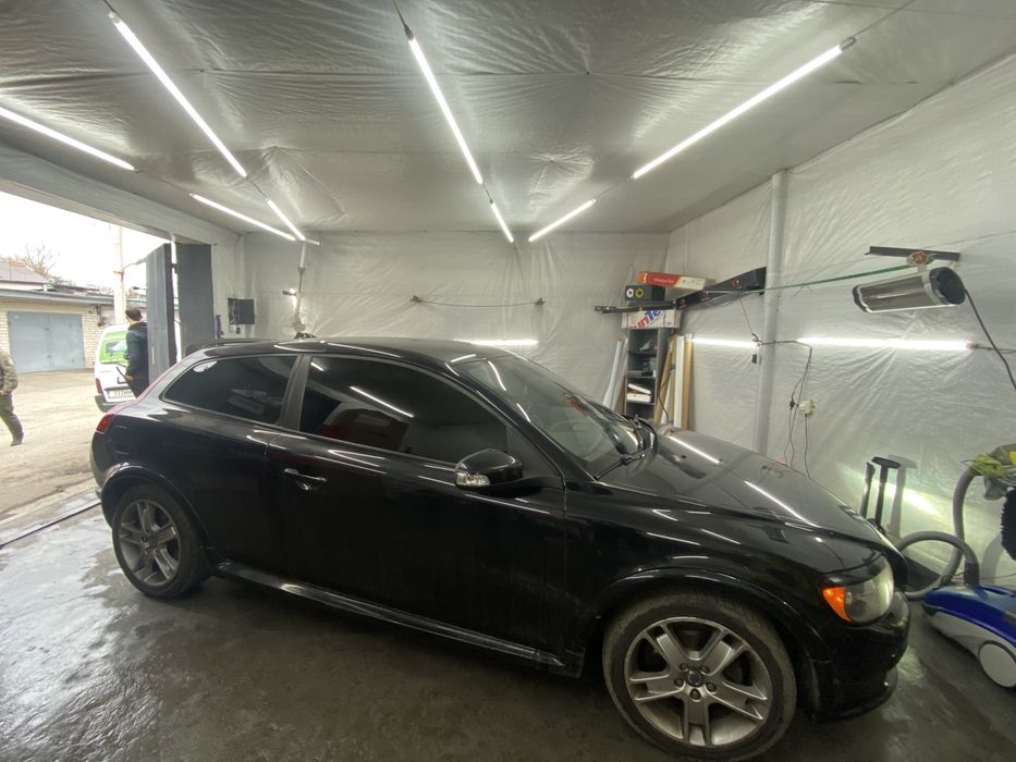 Ремонт скла та тонування авто м.Житомир