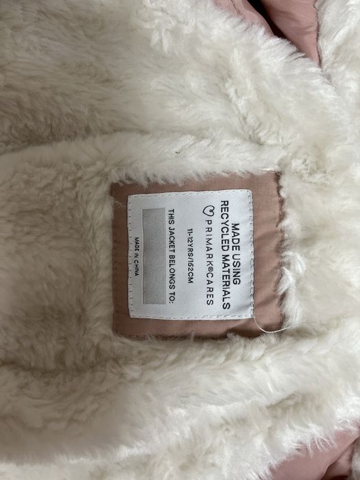 Продам рожеву курточку,для дівчинки(на зиму)