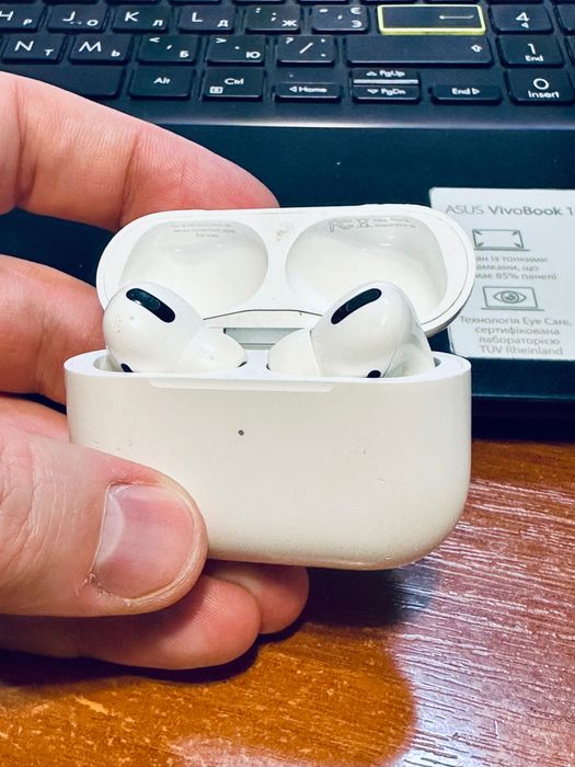 Apple AirPods Pro читайте опис