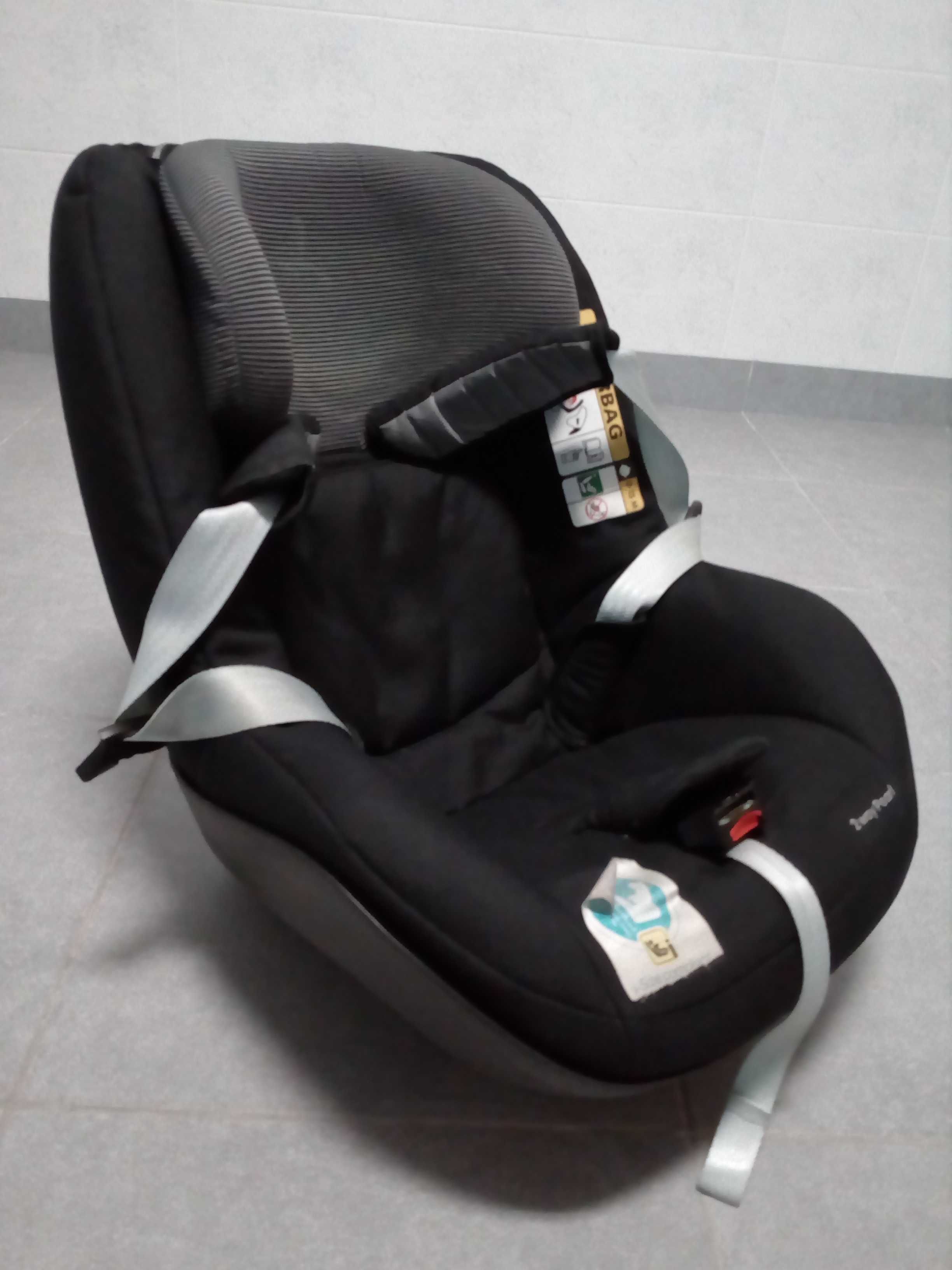 Cadeira auto Pearl Smart i-Size Bebe Confort