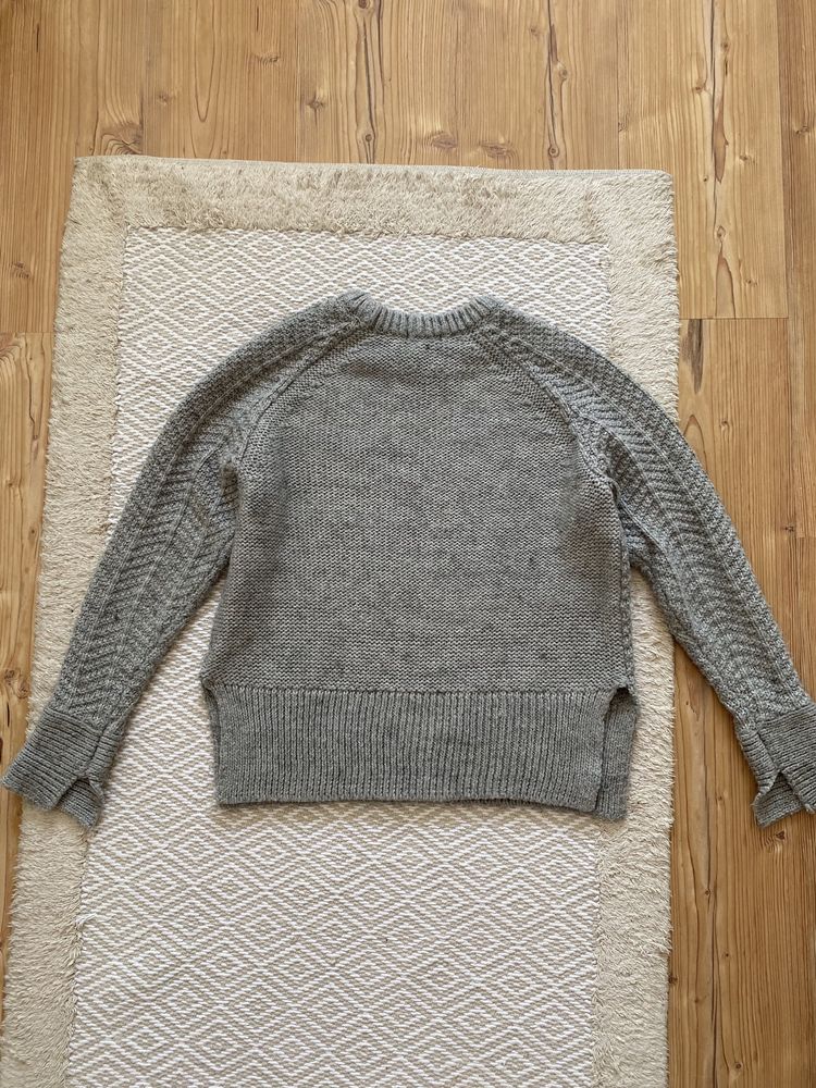Szary sweter H&M XS 34 wełna warkocz wiosna wyprzedaż