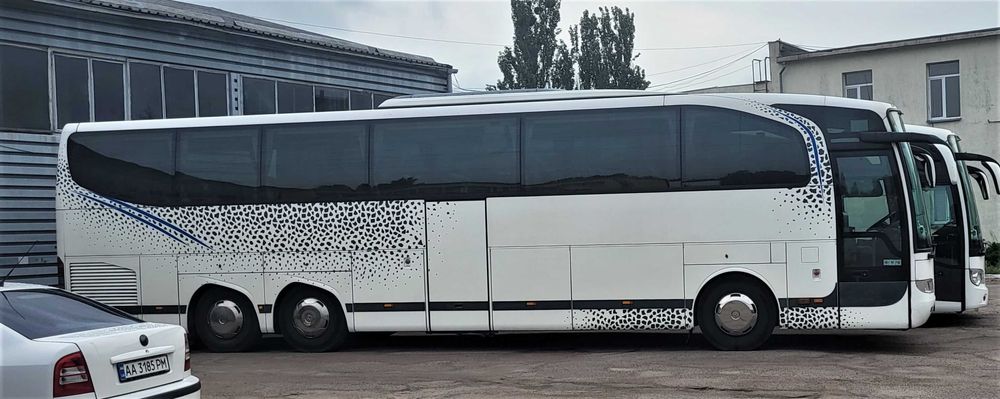Оренда туристичного, екскурсійного, великого автобуса