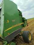 Prasa rolująca Jonh Deere 592