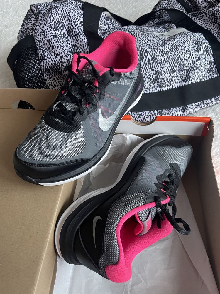 Buty Nike Sport Dual Fusion r. 37,5