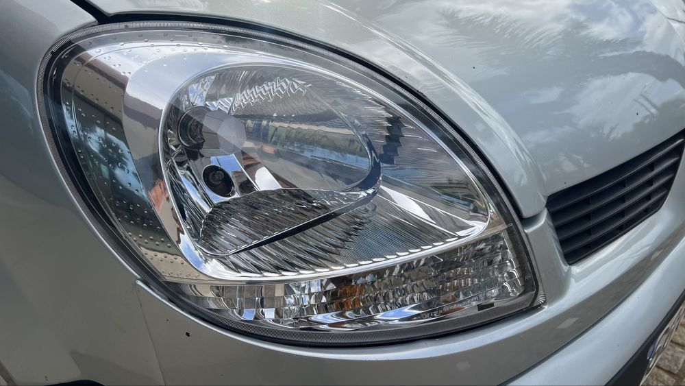 Renault kangoo 5 lugares  trato financiamento