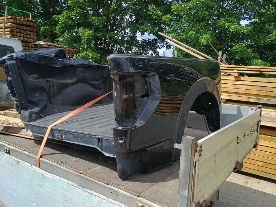 Kawałek paki do Forda F150 raptora svt
