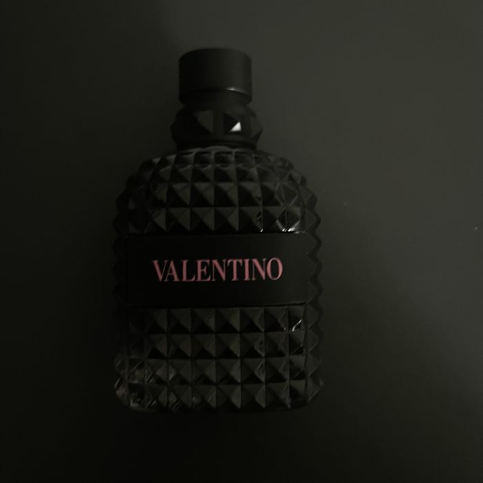 Valentino Born In roma Intense
