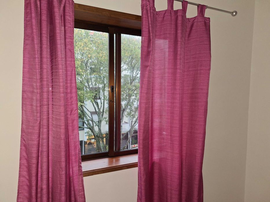 Arrendo quarto individual em Aveiro a estudante Universitária