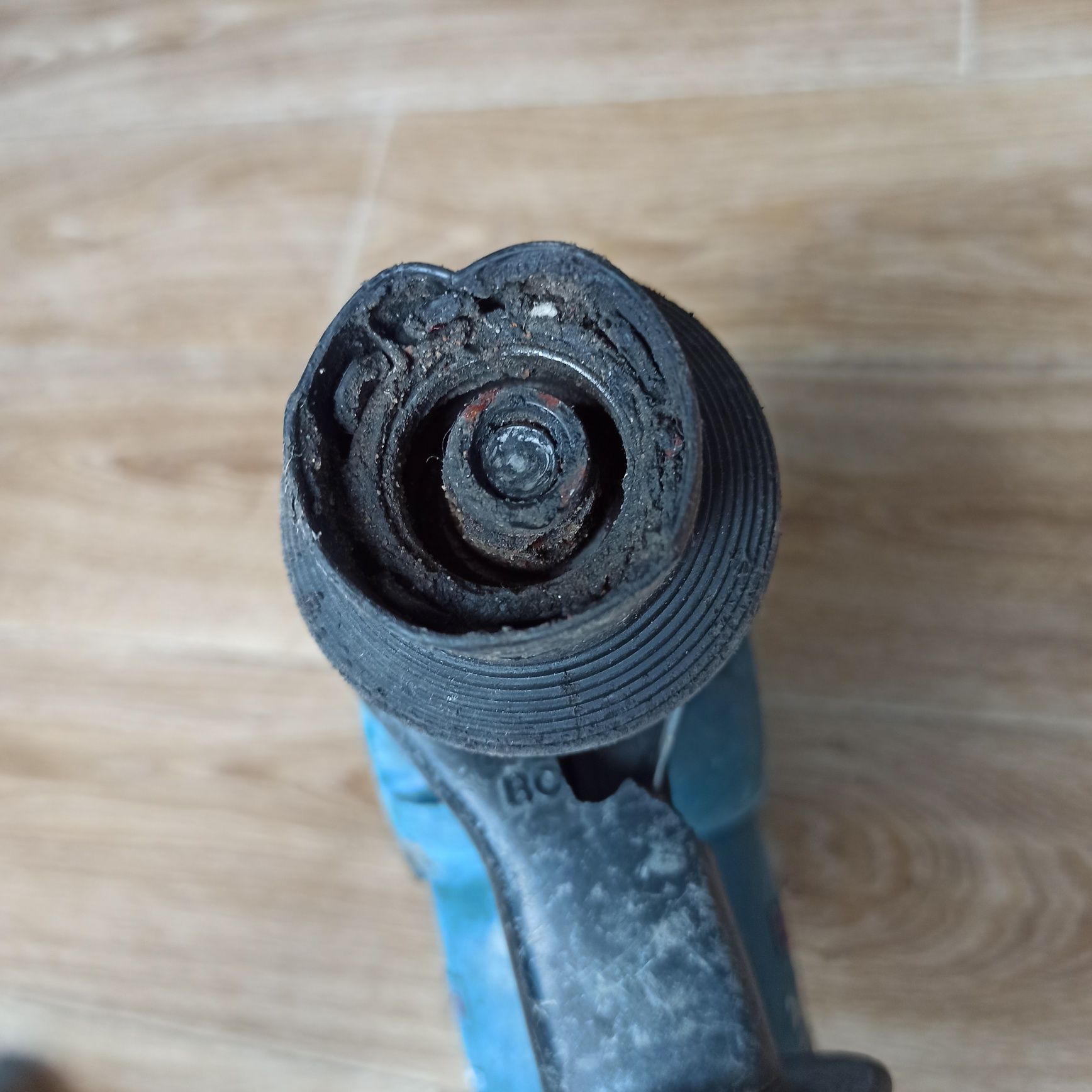Młotowiertarka BOSCH GBH 4-32 DFR Professional uszkodzona