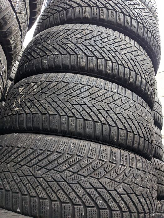 235/60R18 Pirelli 2022рік комплект
