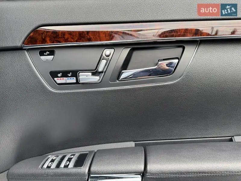 Мерседес S550 4matic в рідній фарбі
