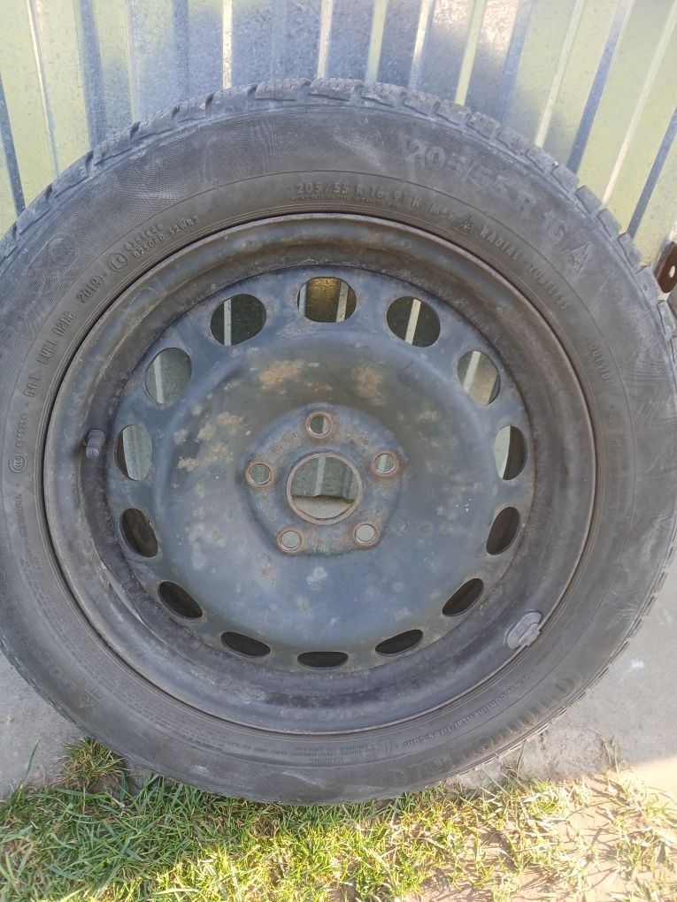 Kola zimowe Continental wraz z felgami 205 55 r16.  4 sztuki
