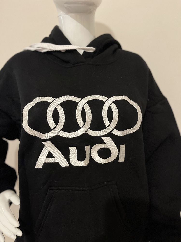 Худі з вишивкою Audi