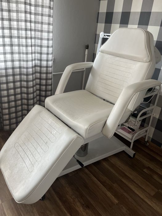 Fotel kosmetyczny hydrauliczny