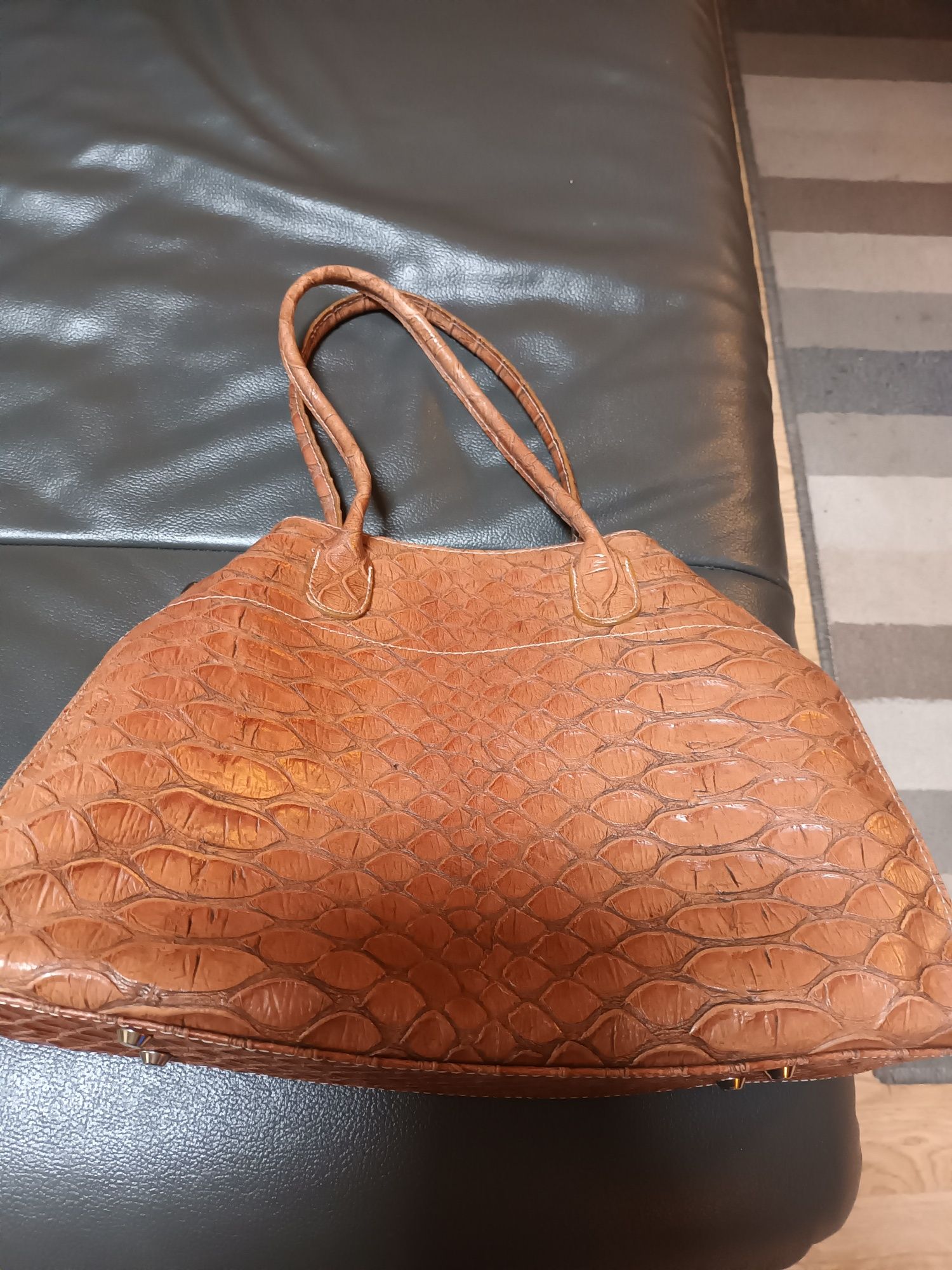 Torebka średnia jasny brąz elegancka