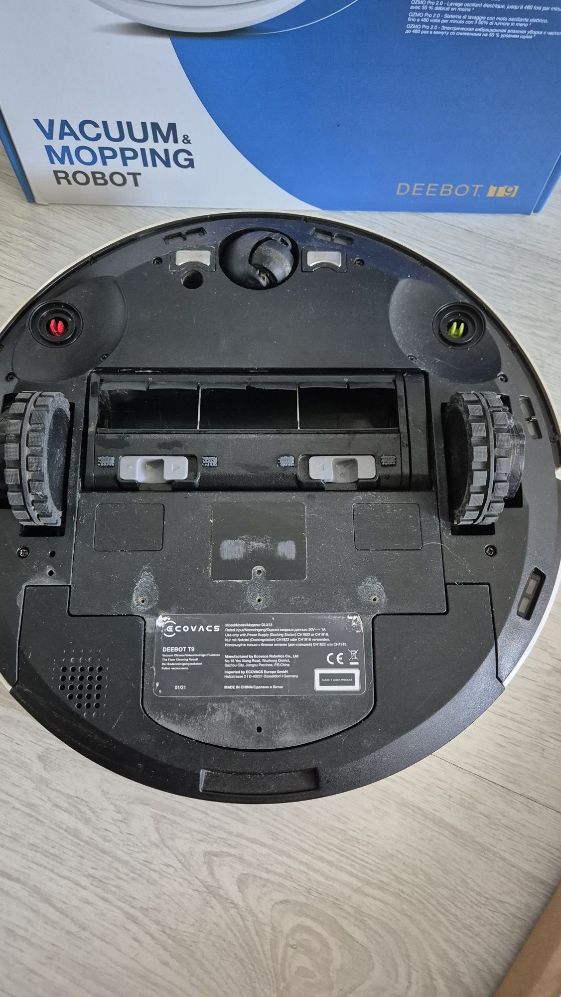 Робот пилосос Ecovacs Debot T9