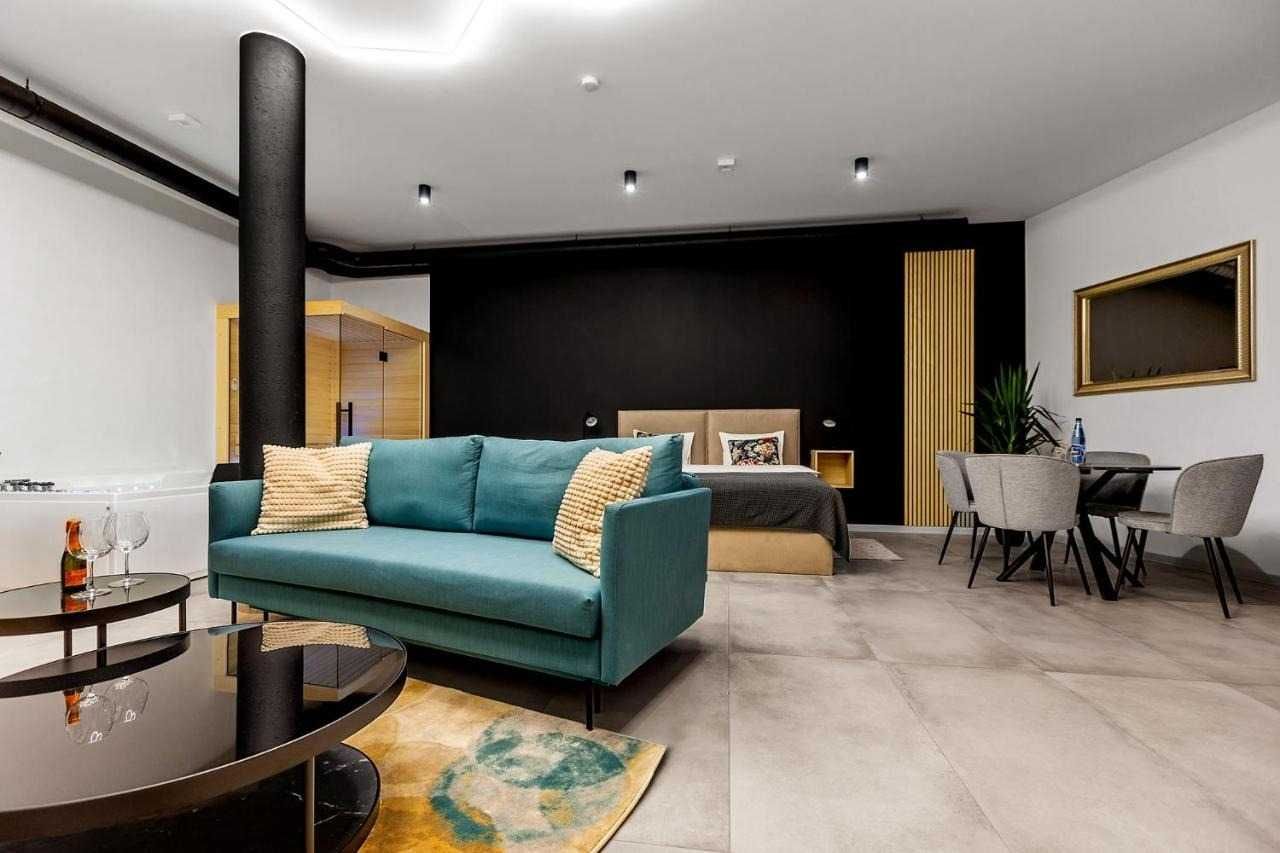 JACUZZI & SAUNA w apartamencie Centrum miasta!