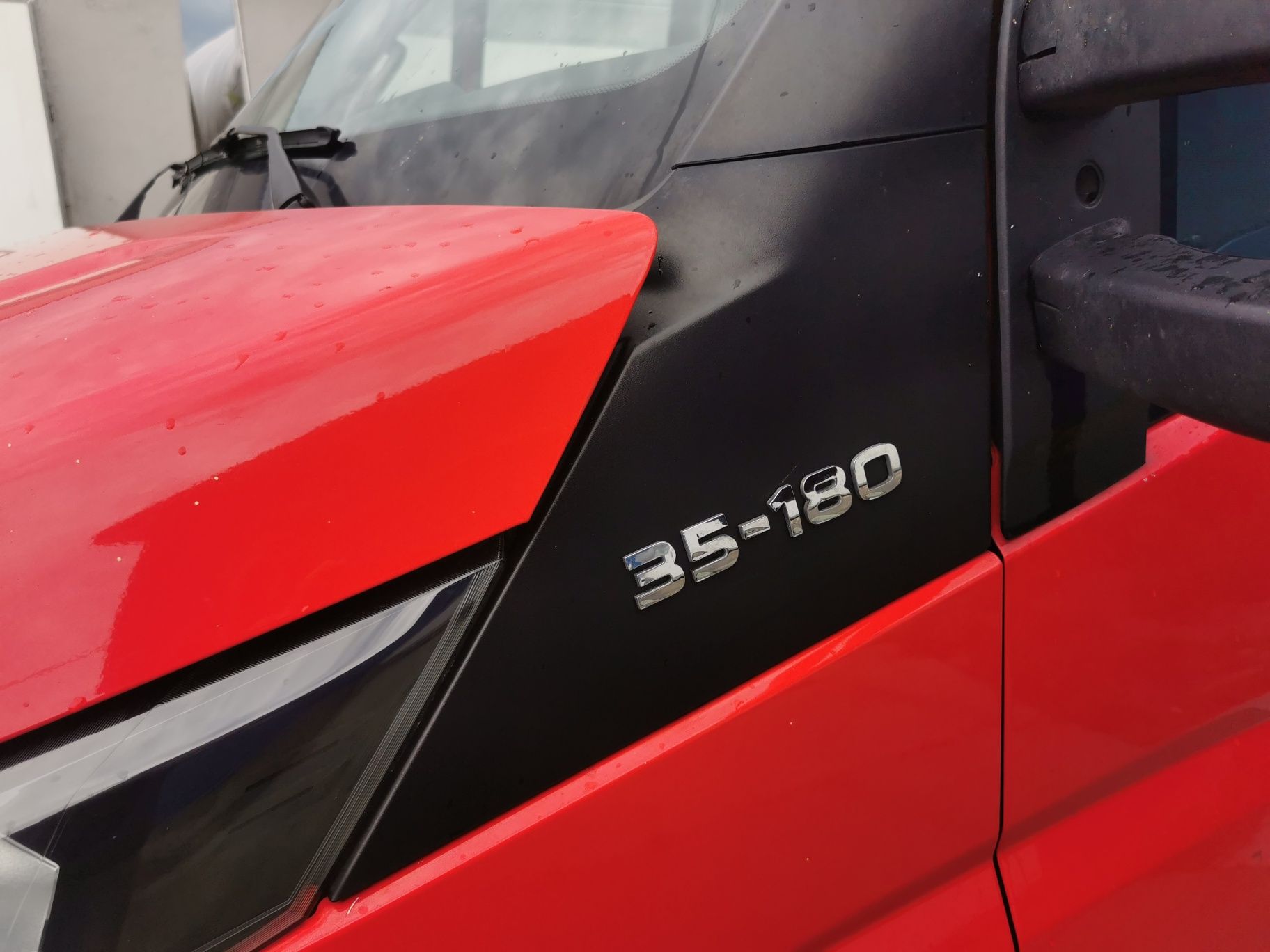 Iveco daily chłodnia igła