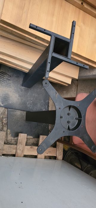 Столи для кафе та ресторану, різних розмірів..  Стільниця :матеріал Яс