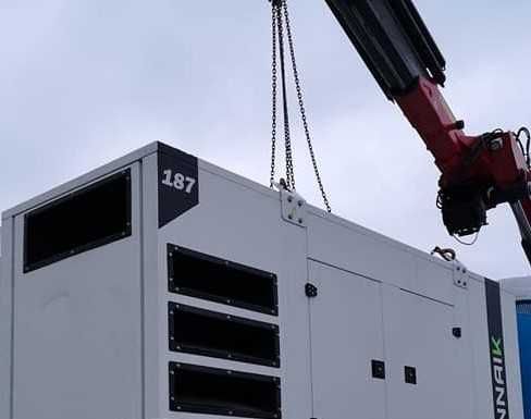 Gerador Hannaik Usado 187kVA Iveco Diesel Insonorizado