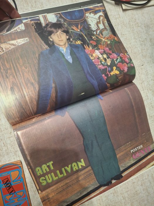 Revista gente 1977 art sullivan com poster e beatles