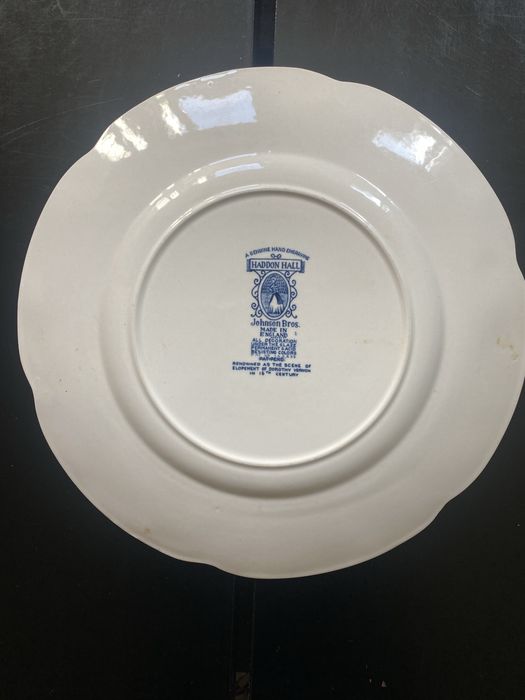 Prato Antigo Johnson Bros – “Haddon Hall” (Inglaterra)