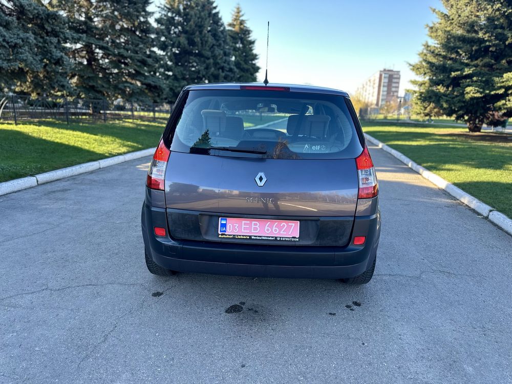 Renault Scenic (не фарбована)