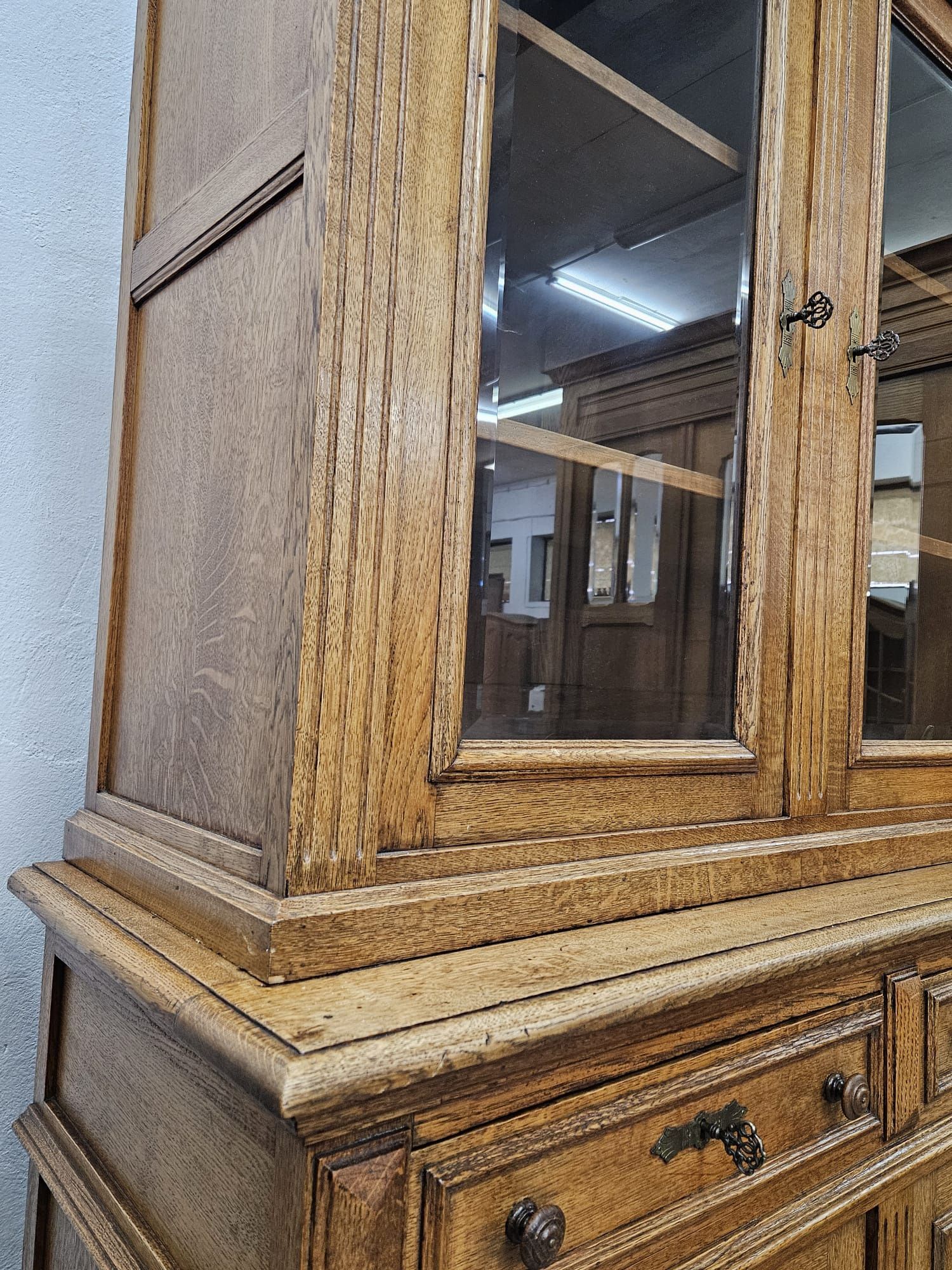 Duży rustykalny kredens dębowy biblioteczka //