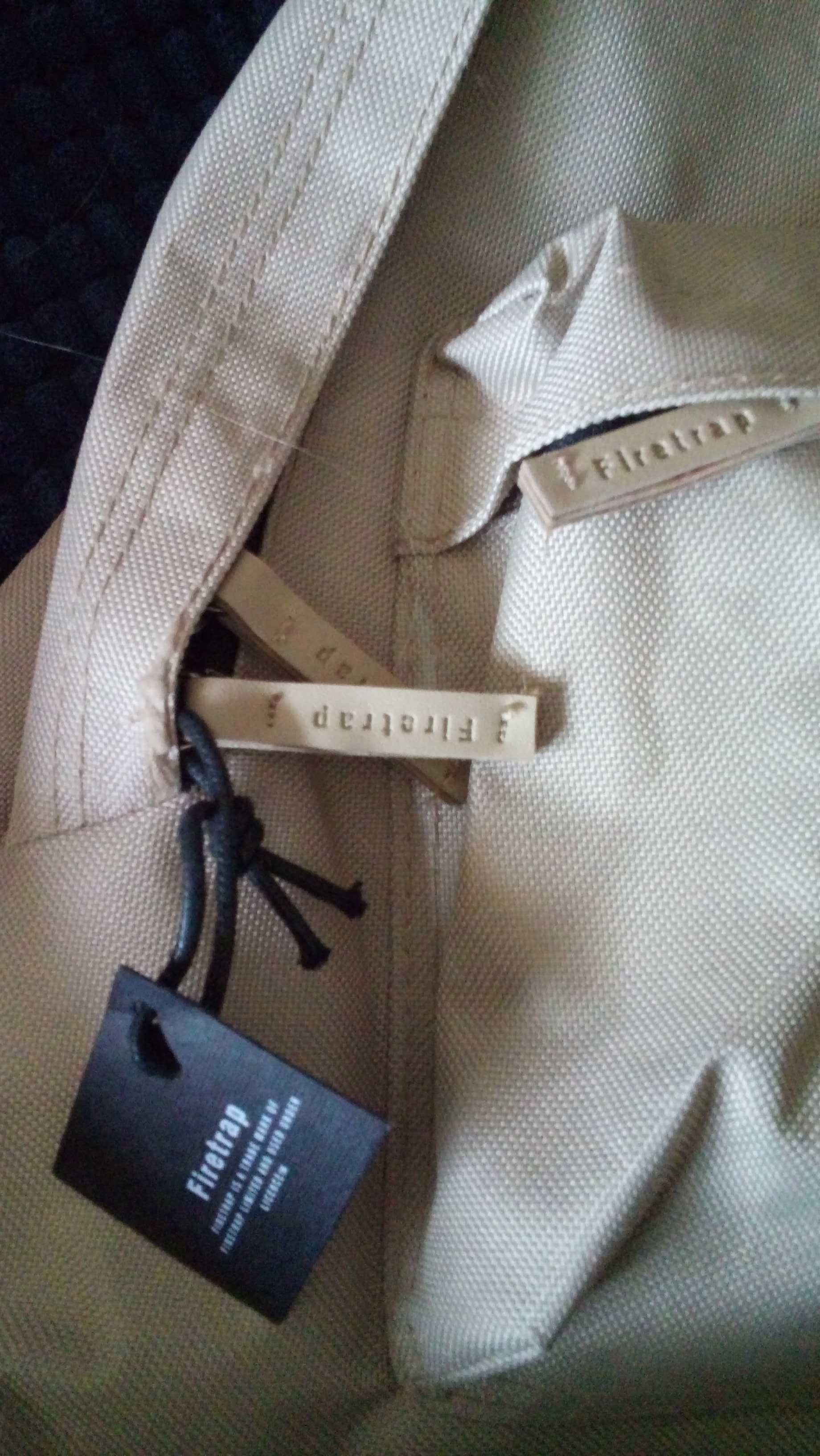 Mochila Firetrap - Nova c/Etiqueta