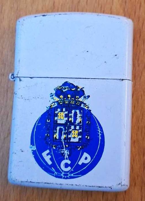 Isqueiro tipo Zippo do Futebol Clube do Porto