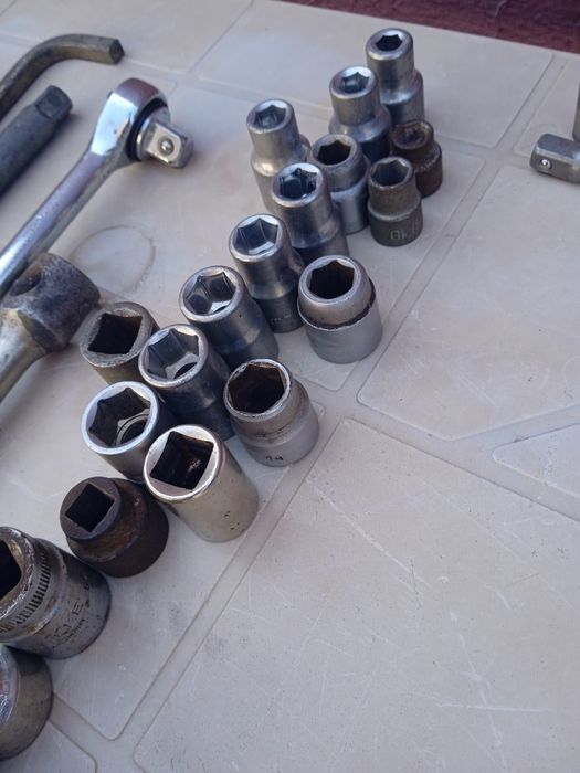 Продам набір головок