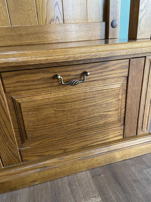 Гарнітур для передпокою з масива дуба (В-1980, Ш-1330, Г-390