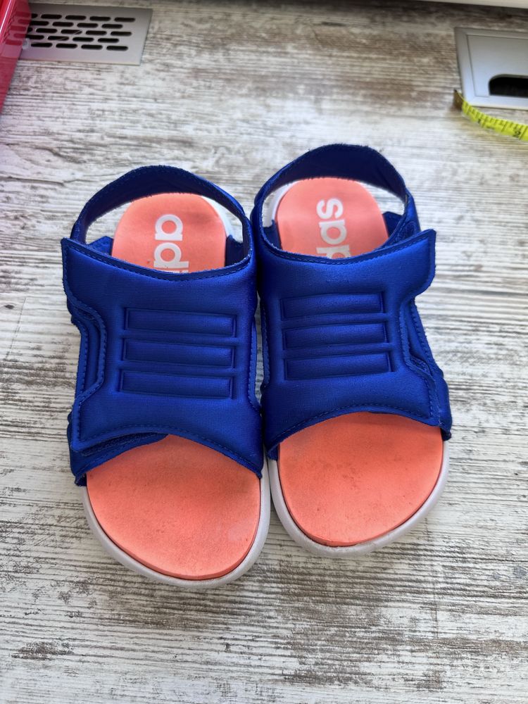 Adidas сандали 30 р