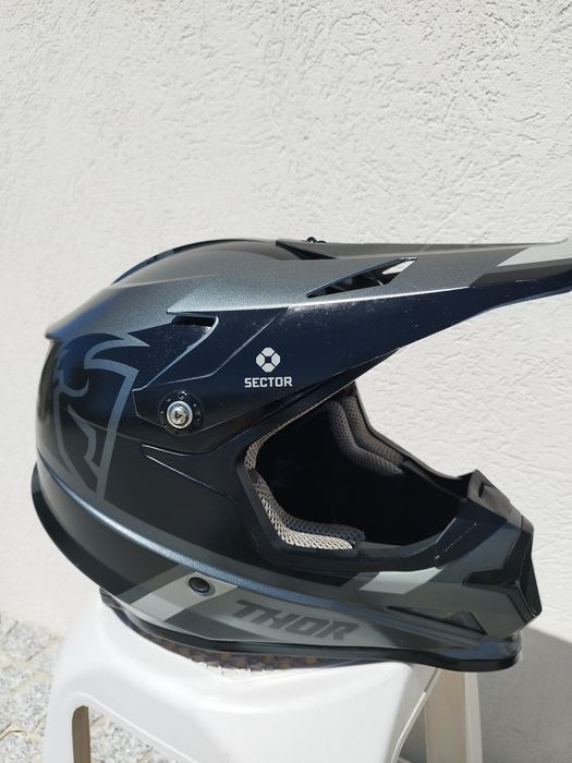 Vários equipamentos de enduro