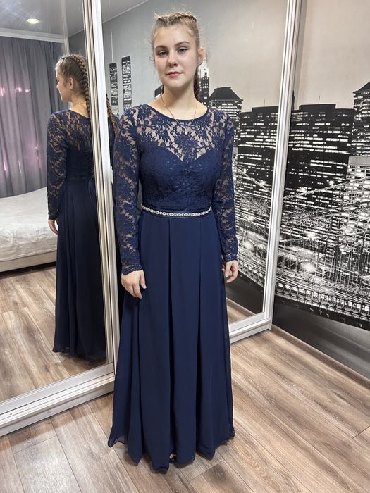 Платье вечернее