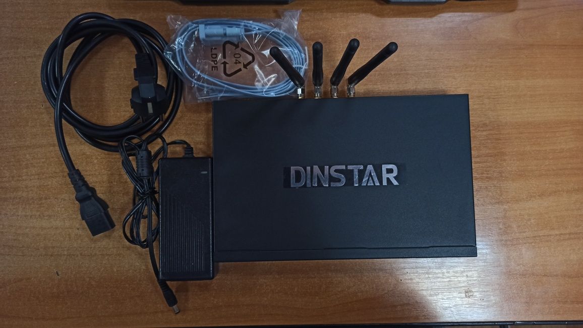 Dinstar UC2000-VE-4G-B