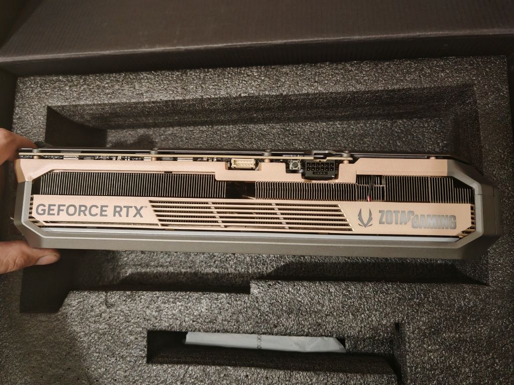 Rtx 5090 Zotac Amp донор (плата, охлаждение)