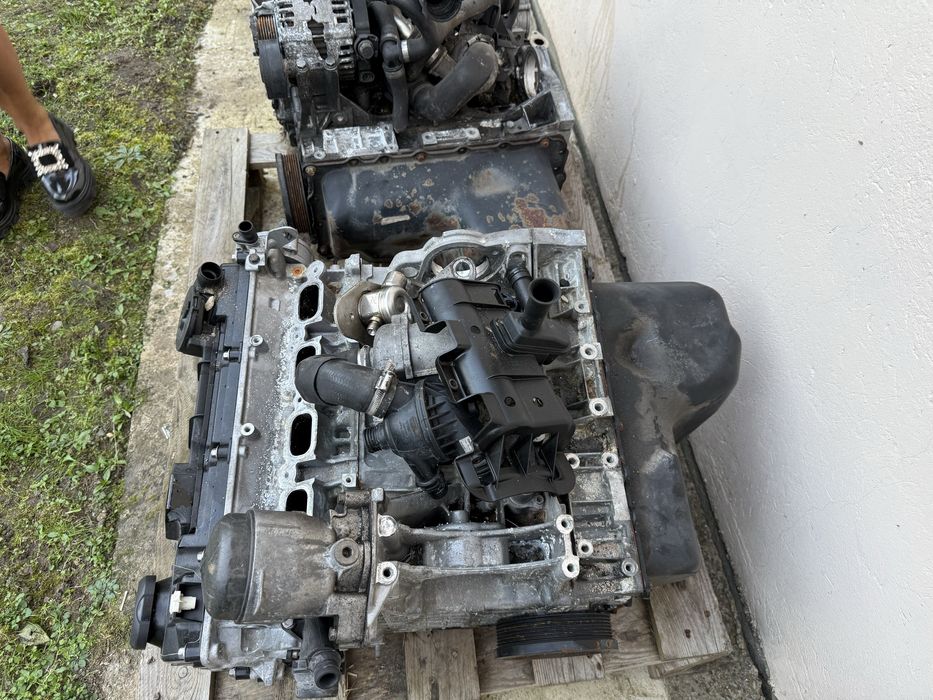 Sprzedam dwa kompletne silniki